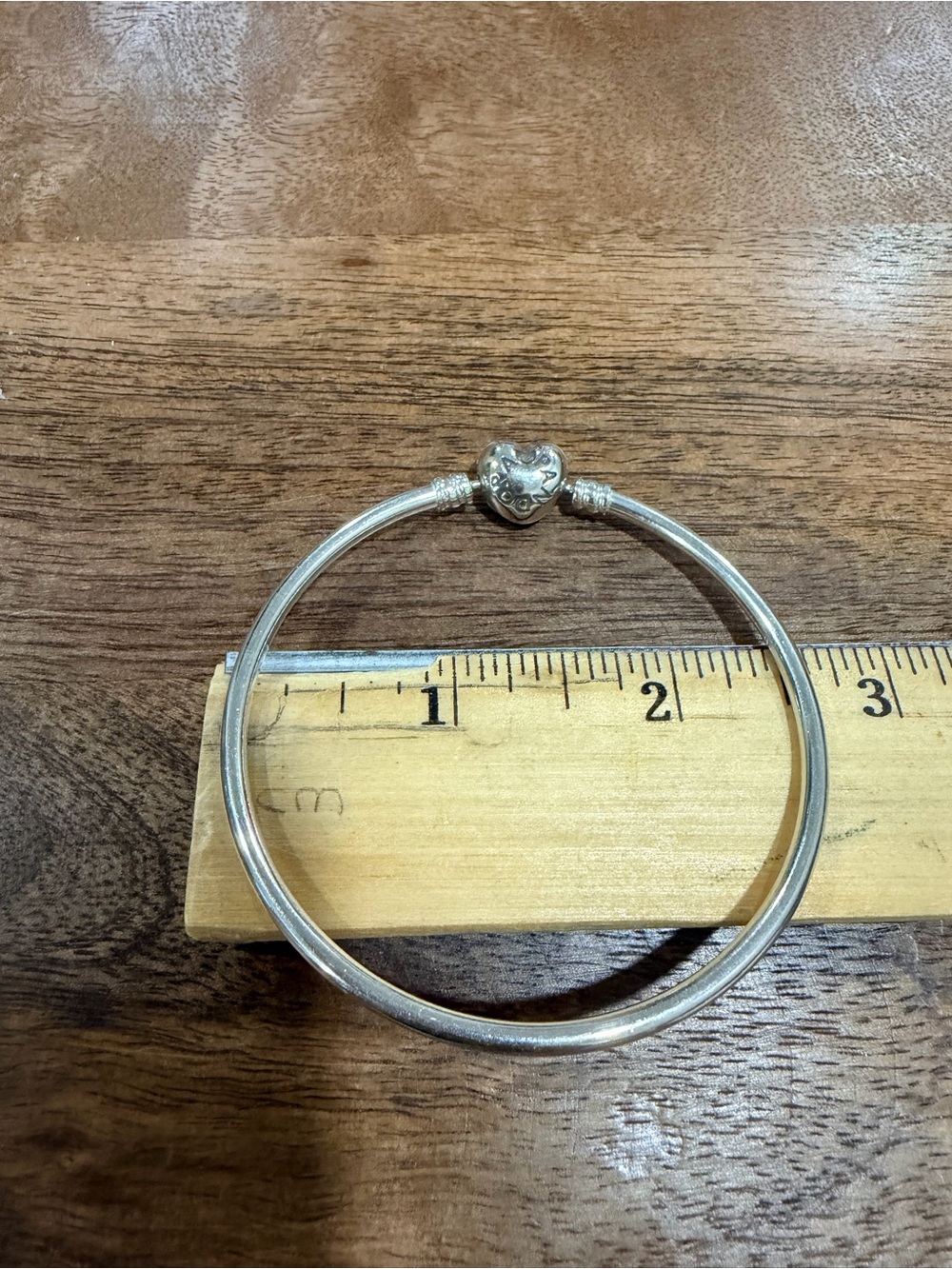 Sterling Silver Heart Clasp Bangle Bracelet - Silver - Picture 2 of 6